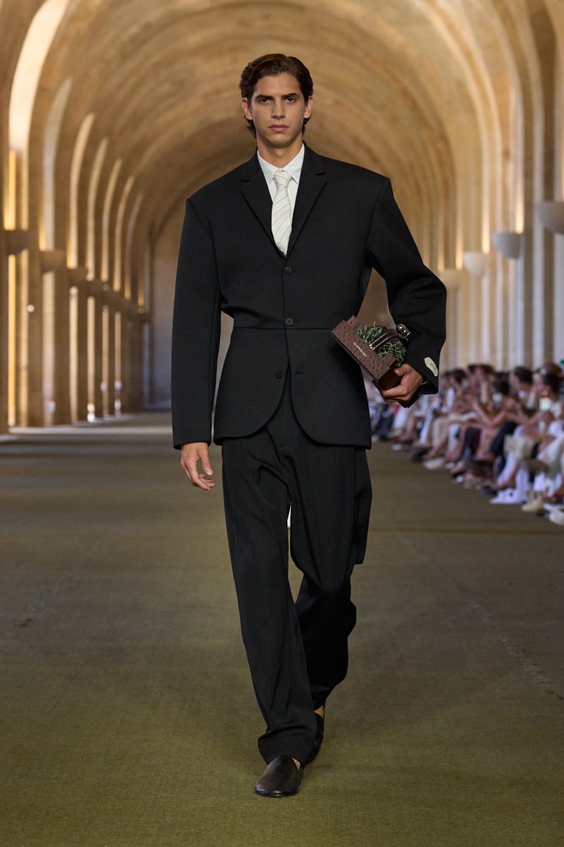 Jacquemus Spring/Summer 2026 "Le Paysan" Simon Porte Jacquemus Collection Runway Show  Paris Fashion Week L’Orangerie at the Château de Versailles
