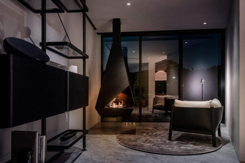 Aston Martin Japan Residence N 001 Minami Aoyama Info