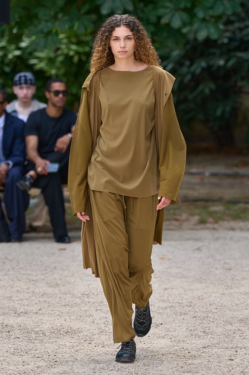 White Mountaineering Spring/Summer 2026 Paris Fashion Week fashion runway