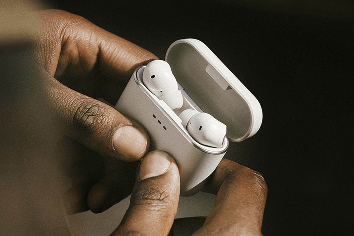 Cambridge Audio Launches 'Melomania A100' High-Fidelity Earbuds