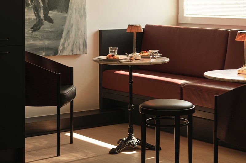 Thomas van den Valentyns Workspace Interior Design Info Cologne