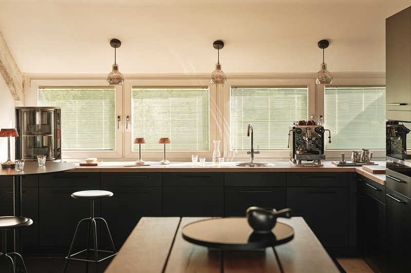 Thomas van den Valentyns Workspace Interior Design Info Cologne