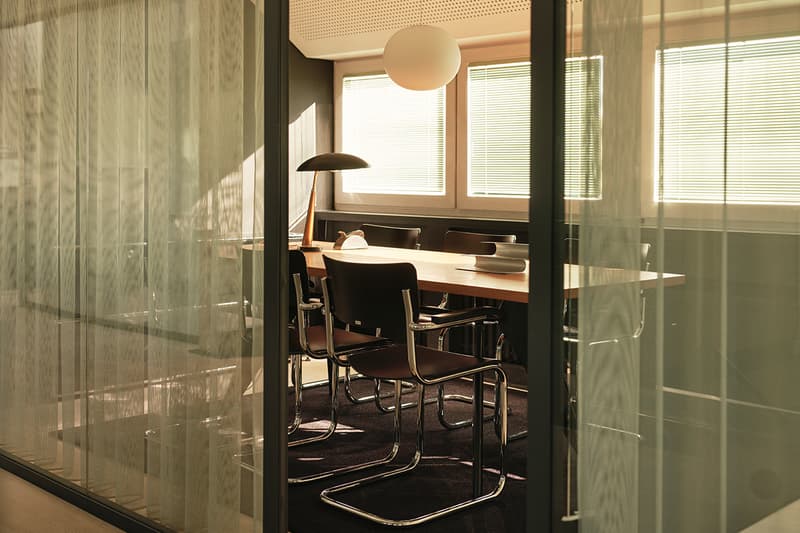 Thomas van den Valentyns Workspace Interior Design Info Cologne