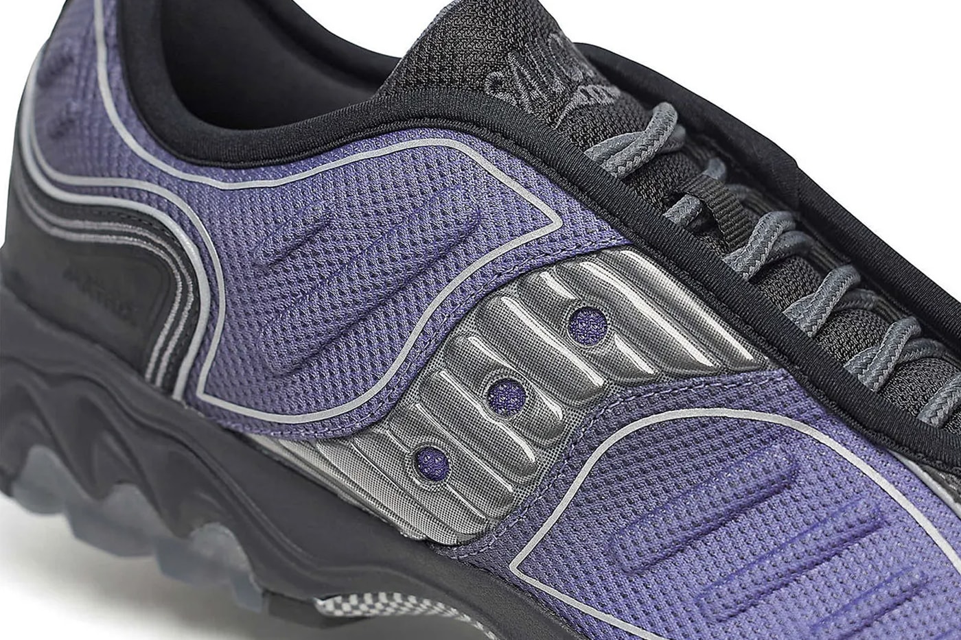 Saucony Matrix “Fade Pack” S70931-1 S70931-2 Release Info “Purple Fade” “Blue Fade”