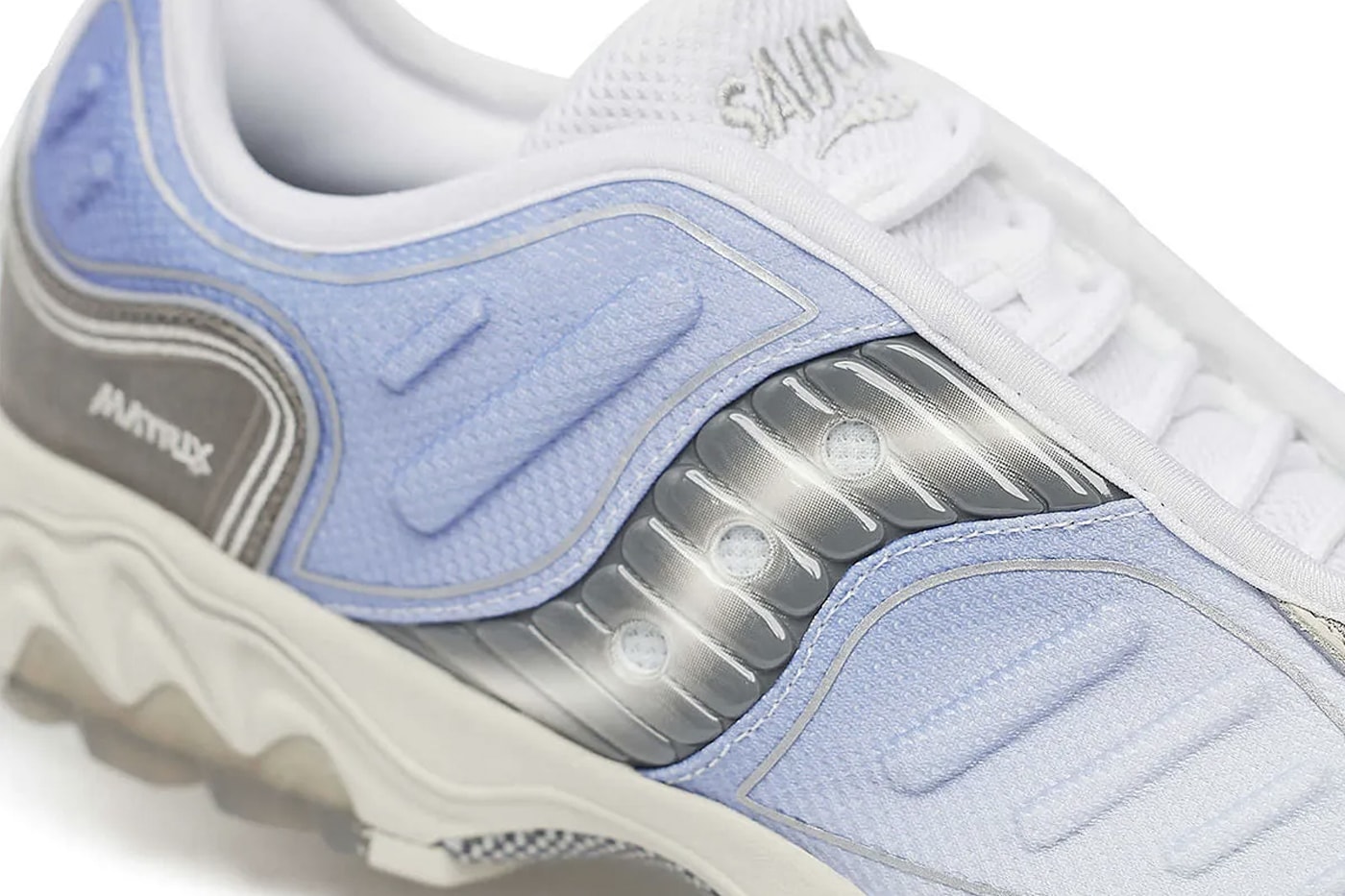 Saucony Matrix “Fade Pack” S70931-1 S70931-2 Release Info “Purple Fade” “Blue Fade”