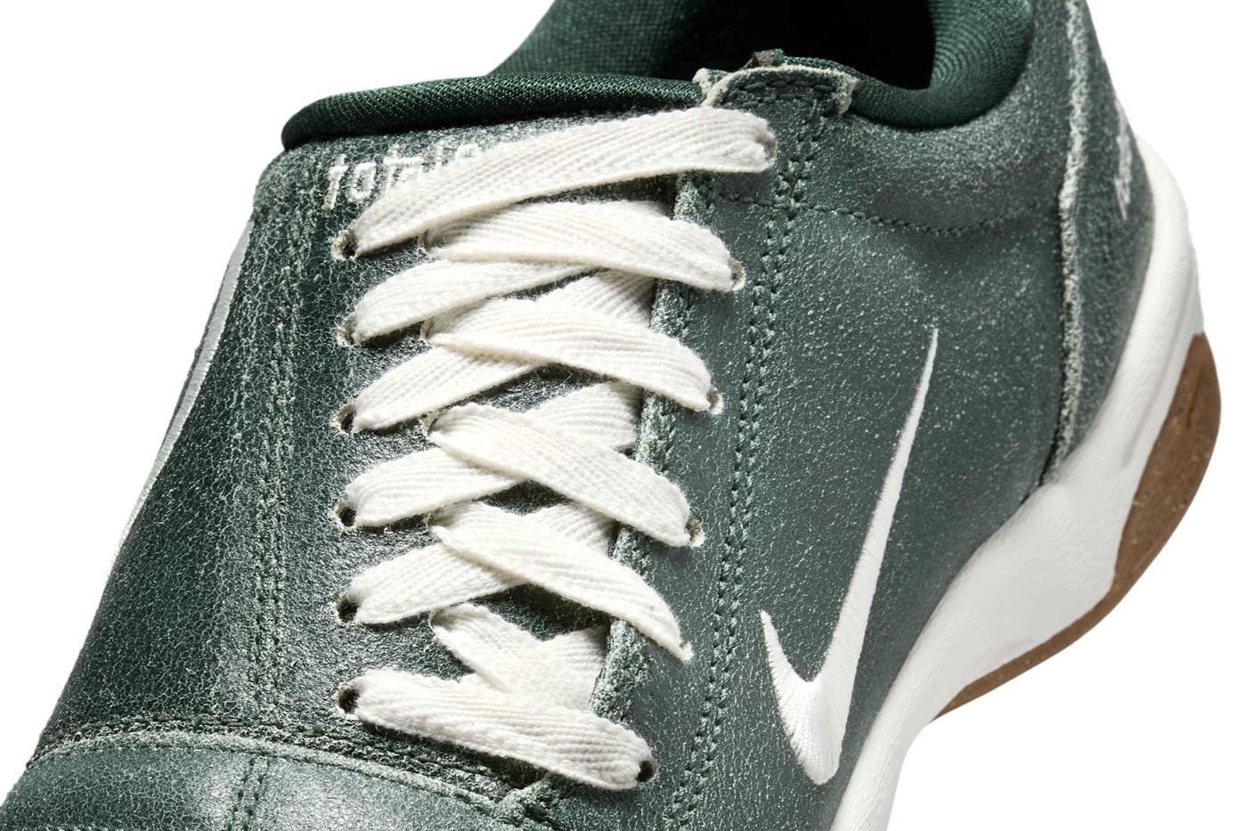 Nike Total 90 III Fir IH2090-300 Release Info