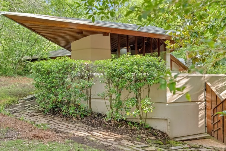 Listings: Frank Lloyd Wright’s Fountainhead Residence Is up for Sale