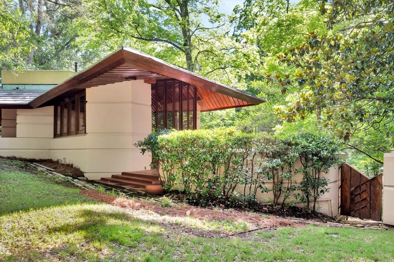 Frank Lloyd Wright The Fountainhead  J. Willis Hughes Ayn Rand Jackson  Mississippi Listings