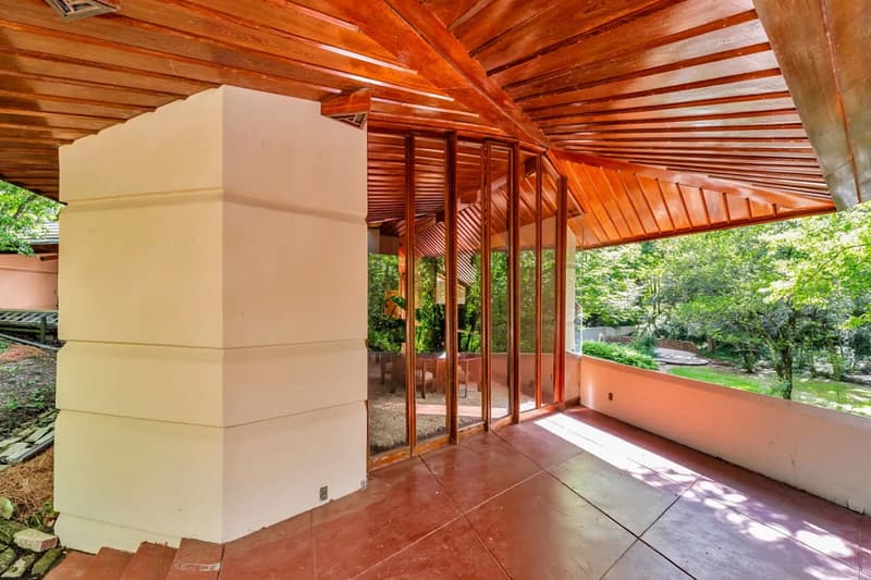 Frank Lloyd Wright The Fountainhead  J. Willis Hughes Ayn Rand Jackson  Mississippi Listings