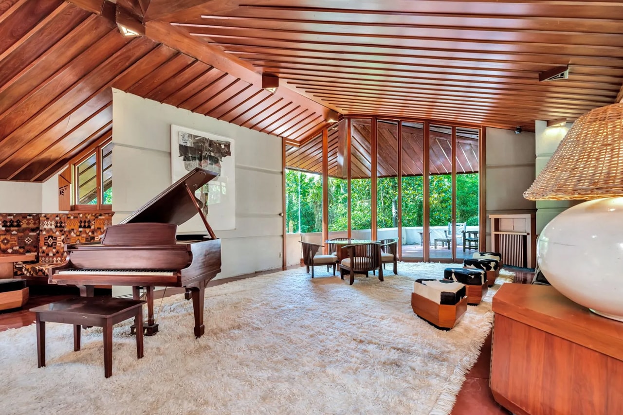 Frank Lloyd Wright The Fountainhead  J. Willis Hughes Ayn Rand Jackson  Mississippi Listings