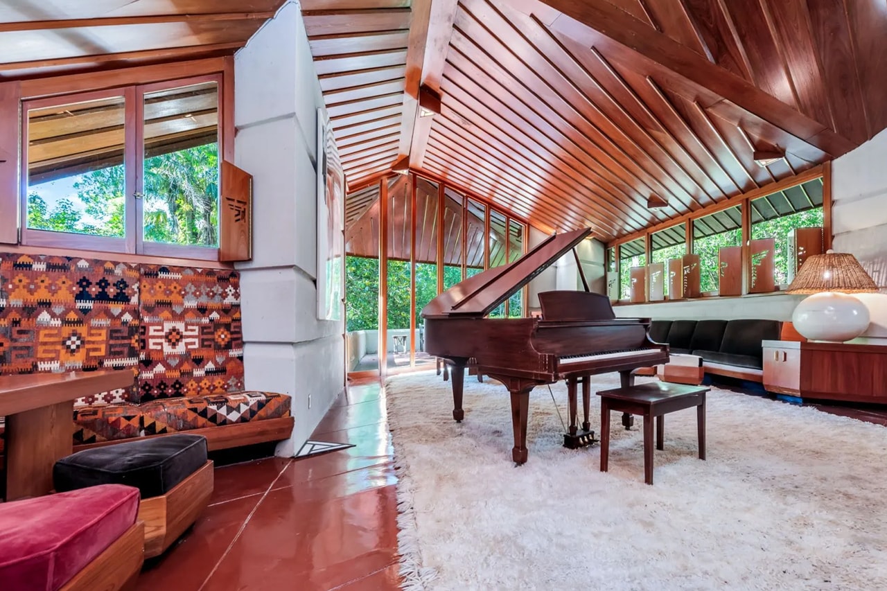 Frank Lloyd Wright The Fountainhead  J. Willis Hughes Ayn Rand Jackson  Mississippi Listings