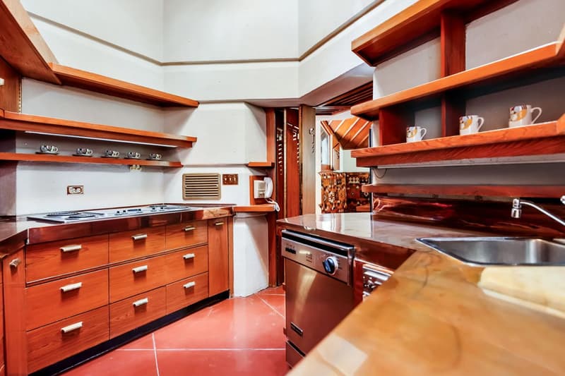 Frank Lloyd Wright The Fountainhead  J. Willis Hughes Ayn Rand Jackson  Mississippi Listings