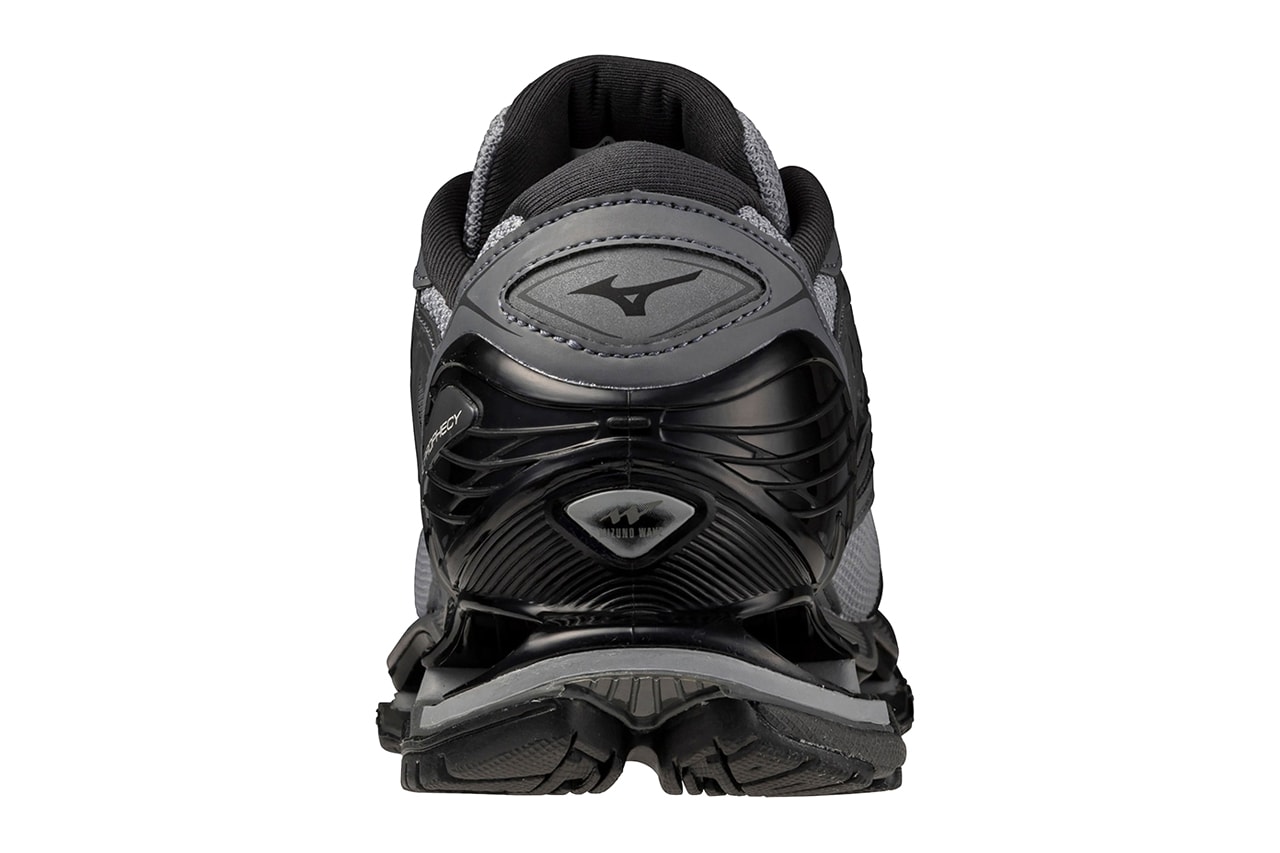 Mizuno WAVE PROPHECY LS “Light Grey"  D1GA3337-04 "Grey” D1GA3337-05 Release Info Infinity Wave