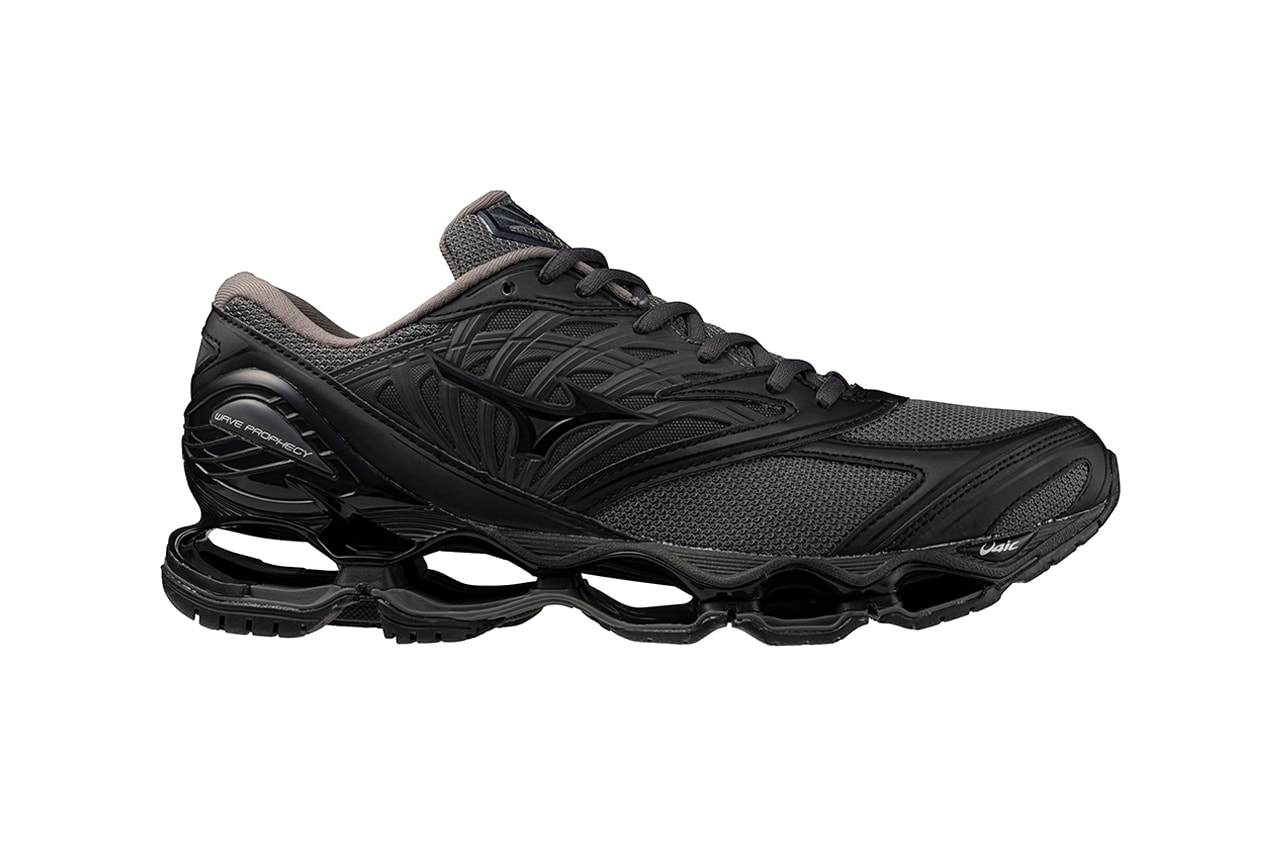 Mizuno WAVE PROPHECY LS “Light Grey"  D1GA3337-04 "Grey” D1GA3337-05 Release Info Infinity Wave