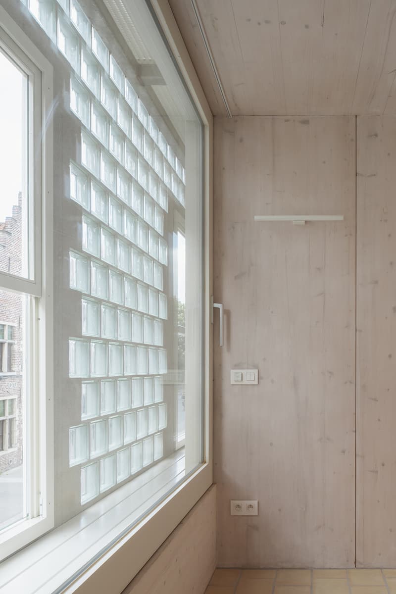 Delmulle Delmulle Architecten Glass Brick House Waterwijk Info