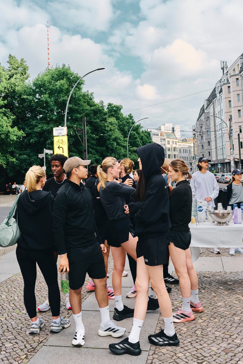 JBL +1 run club ante berlin running christian zellin marcus butler Julius Weigl flip 7 speaker auracast lap coffee community culture 