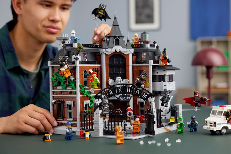 LEGO Unleashes Arkham Asylum Set With 24-Day Batman Advent Calendar
