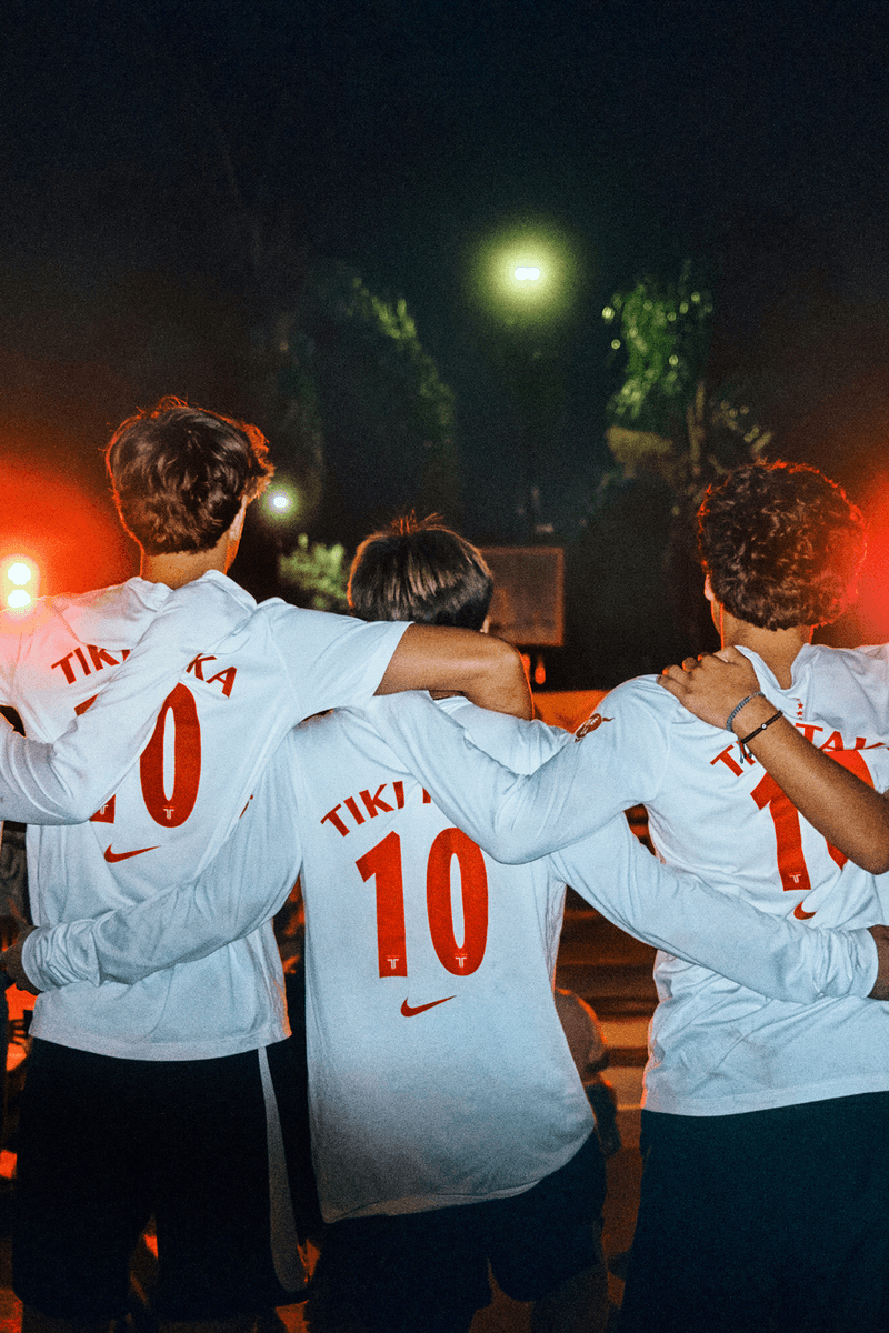 nike toma la toma el juego soccer futbol football street tournament championships games teams 