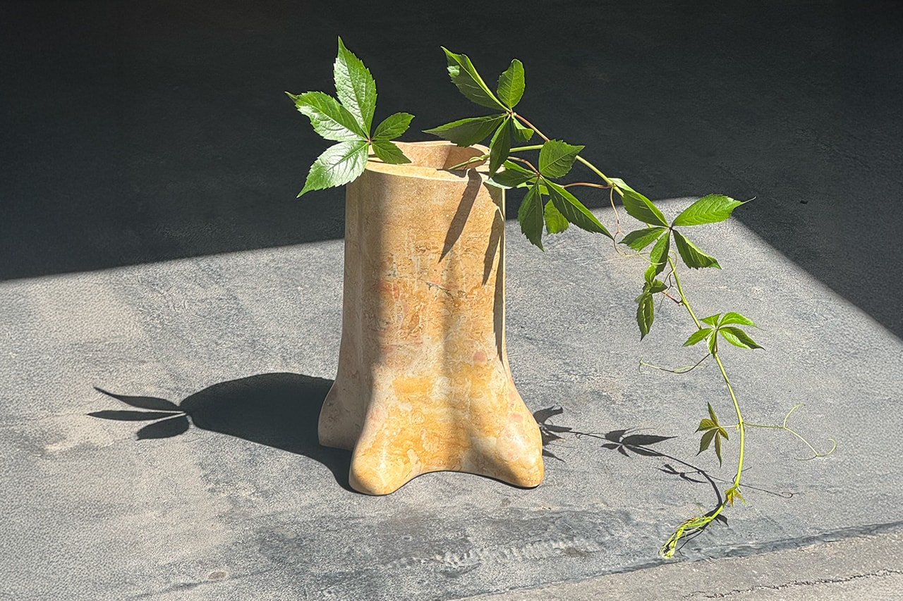 TABLEAU x Bloc Studios TRUNK VASE Info