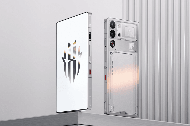 The RedMagic '10s Pro' Takes Mobile Gaming to New Heights Snapdragon Elite Powered by Qualcomm Steam Deck Rival
