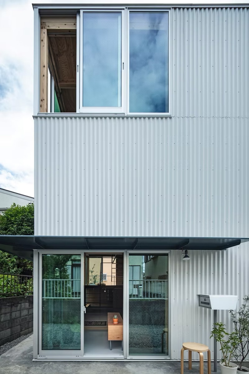 Tamada & Wakimoto Architects Chigasaki House Kanagawa Info multigenerational home 