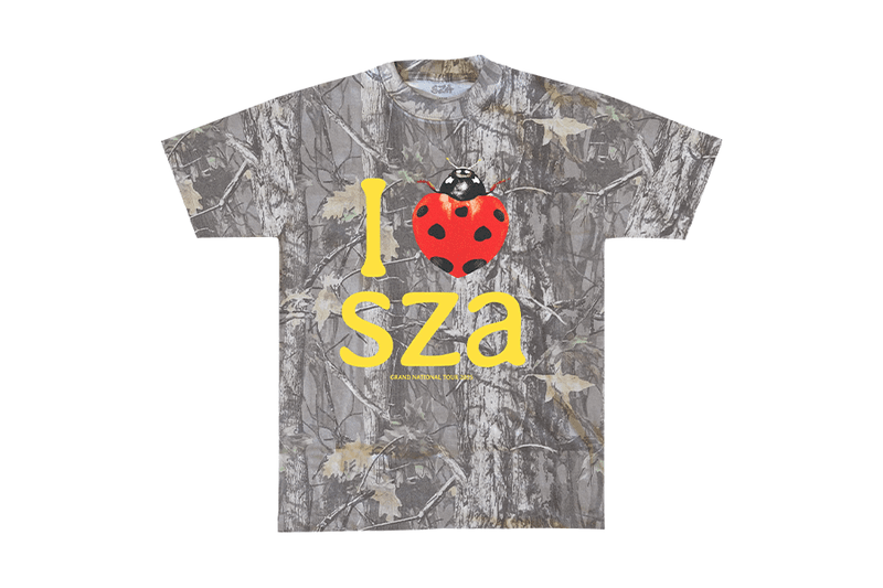 Estas são algumas das melhores camisetas de artistas disponíveis agora Bravado Universal Music Group Aminé Doechii Billie Eilish Kendrick Lamar SZA Rolling Stones KITH Slipknot Tupac Shakur 2Pac Dear Mama band tees merch music festivals Bon Iver Blink 182 Bad Bunny Ice Spice Playboi Carti The Rolling Stones KITH The Weeknd PSG