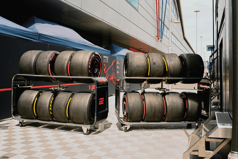 回顧銀石賽道 Silverstone 75 週年里程碑：英國大獎賽如何成為 F1「速度聖壇」？