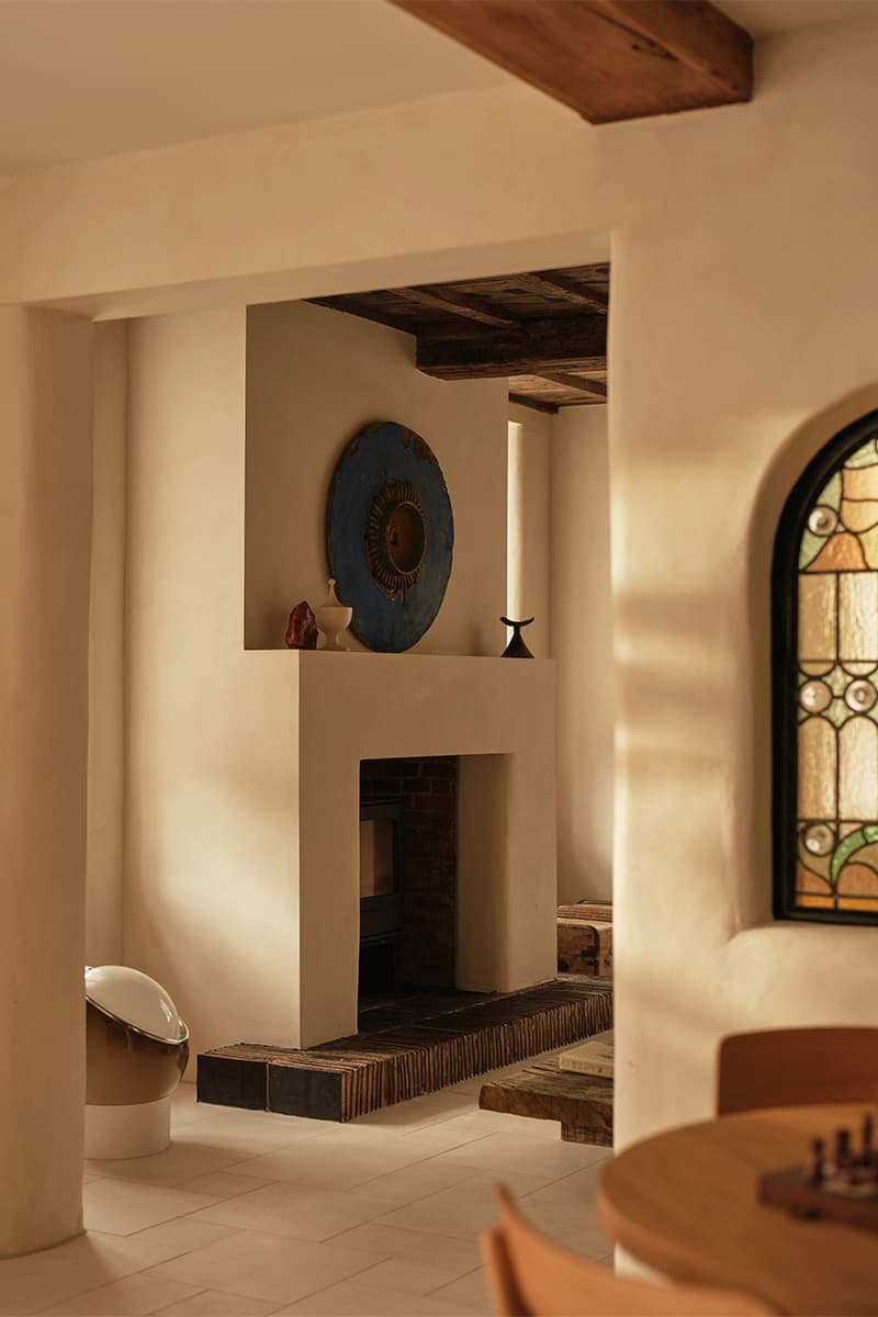 Jobe Burns Breathes Life Back Into a 300-Year-Old Farmhouse