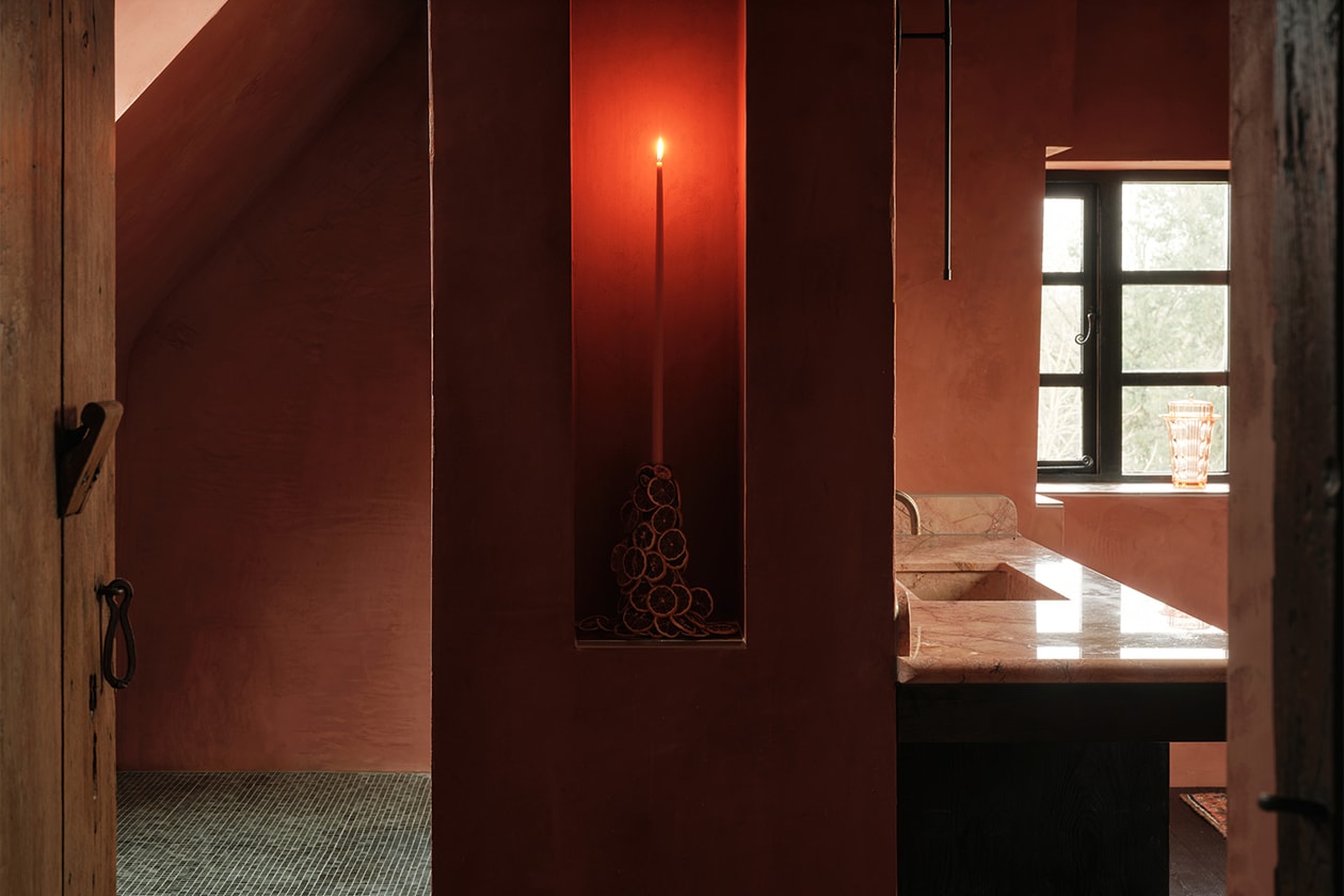 Jobe Burns Breathes Life Back Into a 300-Year-Old Farmhouse