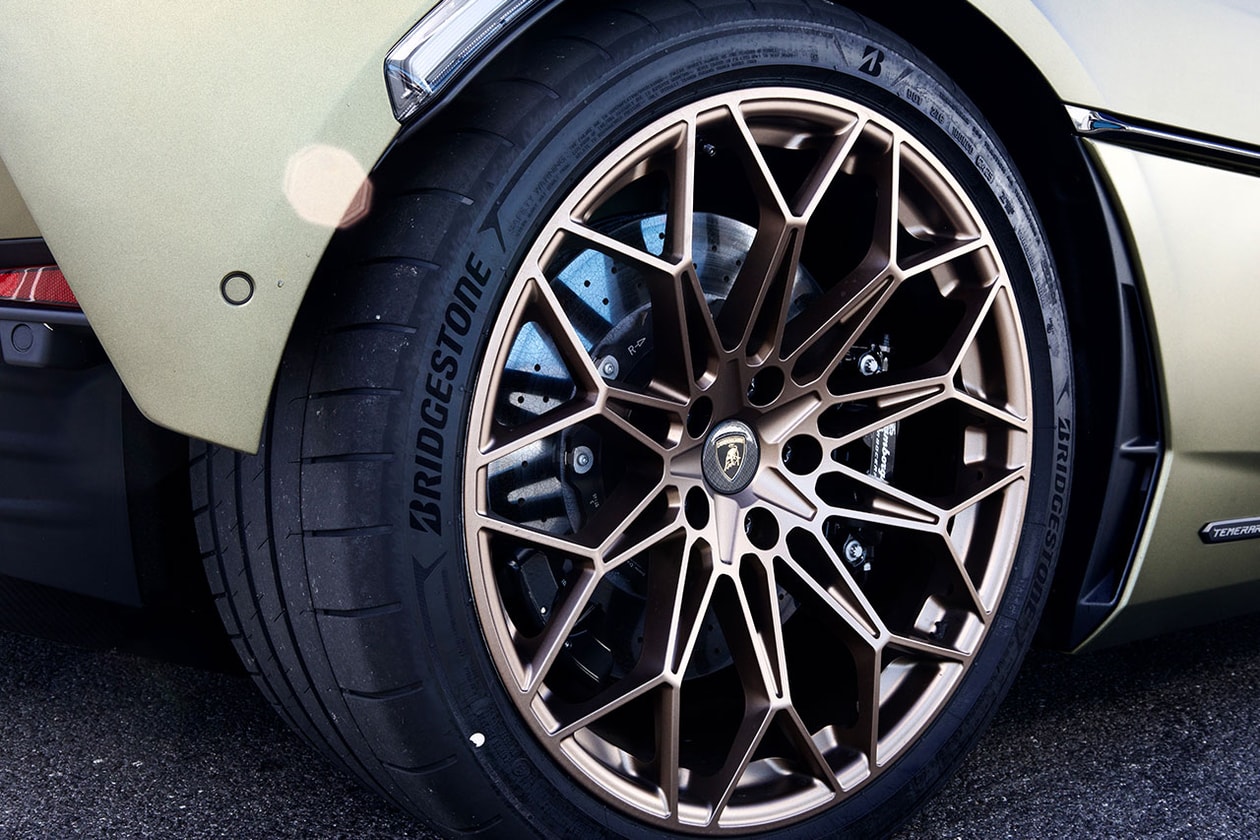 Lamborghini Temerario 於 Estoril 賽道進行 Hypedrive 試駕