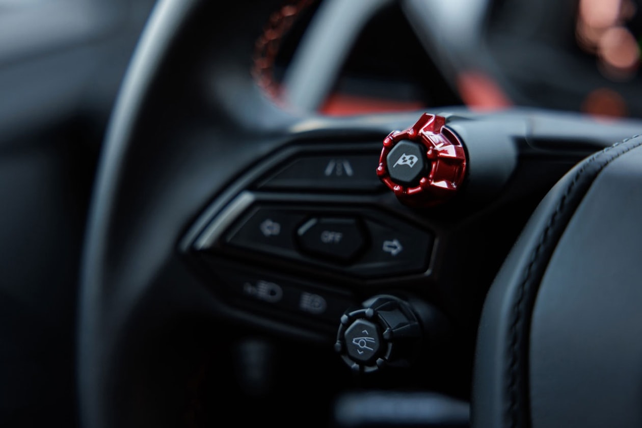 Lamborghini Temerario 於 Estoril 賽道進行 Hypedrive 試駕