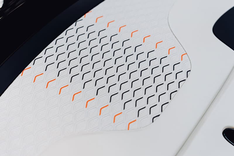 Bentley Batur Convertible by Mulliner Info