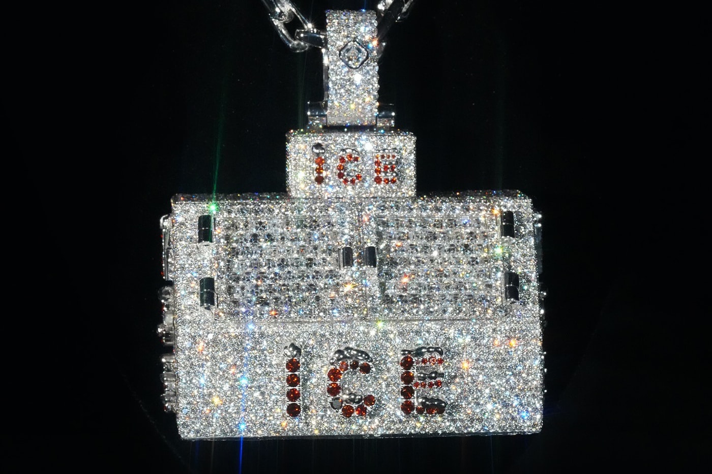 Eric the Jeweler Puts the "Ice" in Drake's New 'ICEMAN' Chain rapper the boy 6god toronto canadian rapper livestream