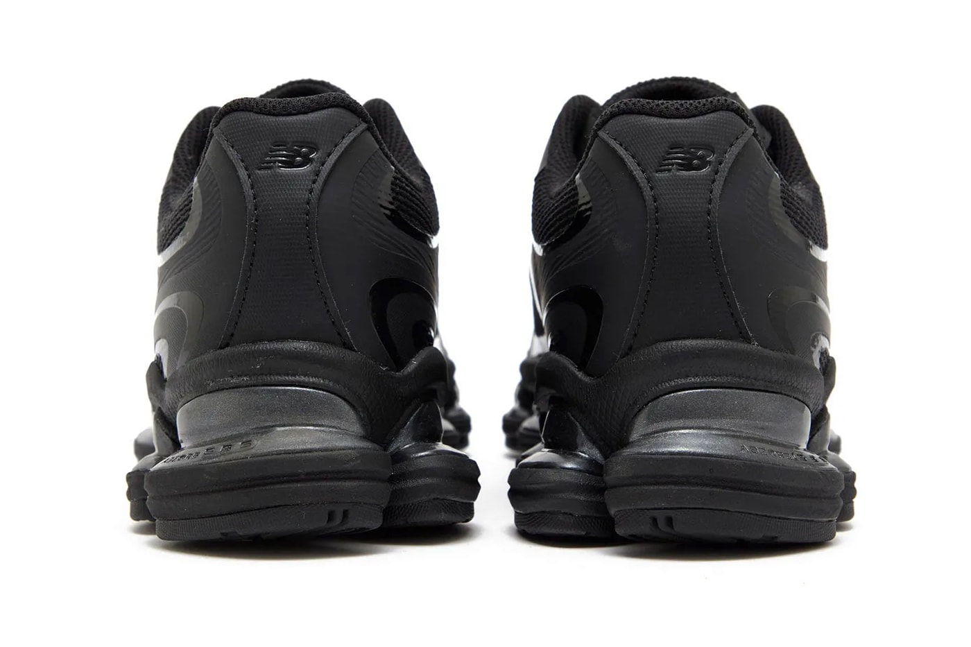 New Balance ABZORB 2000 Arrives in a Sleek "Triple Black" U2000ETB nb 
