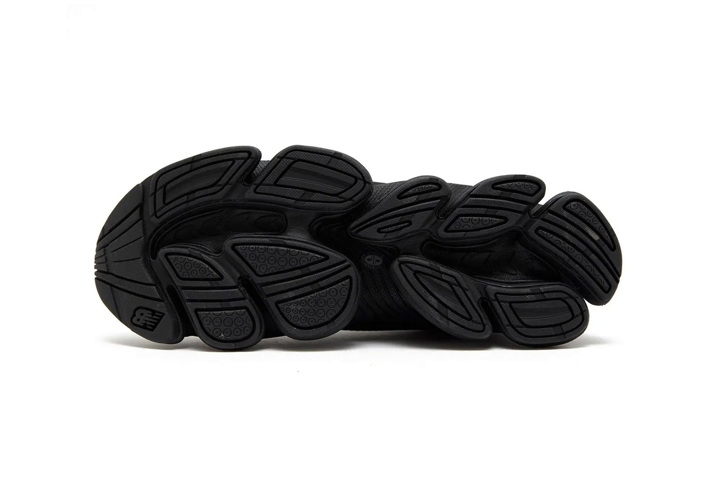 New Balance ABZORB 2000 Arrives in a Sleek "Triple Black" U2000ETB nb 