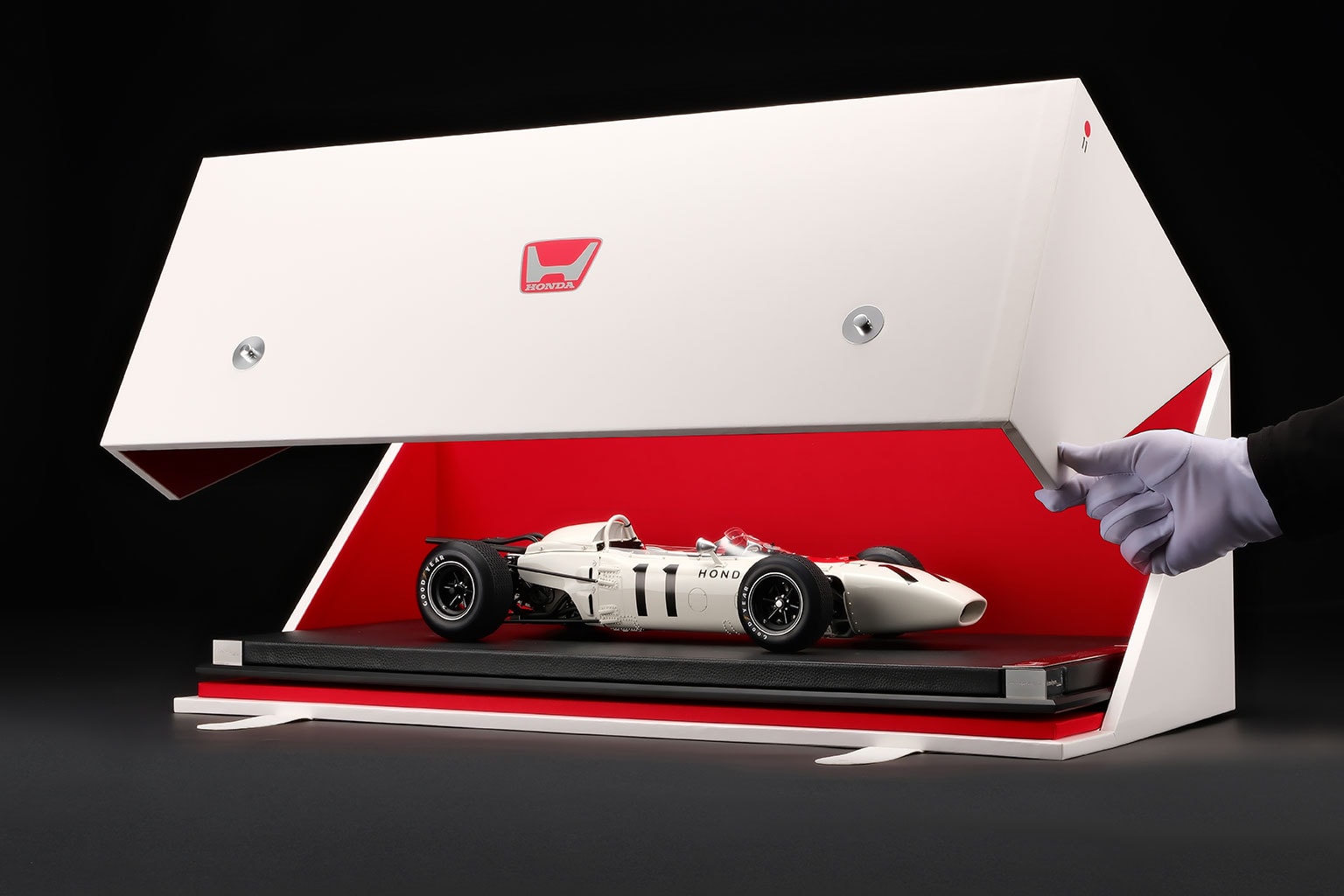 Honda x Amalgam RA272 Scale Model Release Info