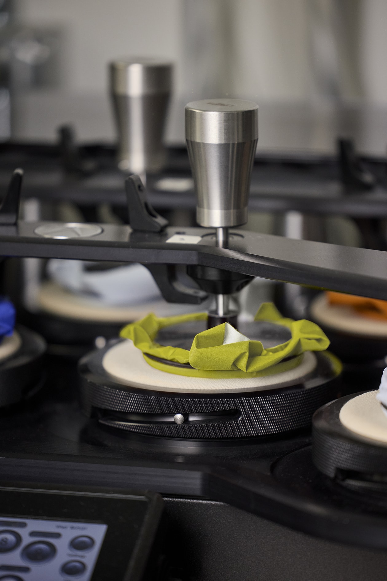 Arc'teryx 正式推出最強升級版 Beta AR Jacket