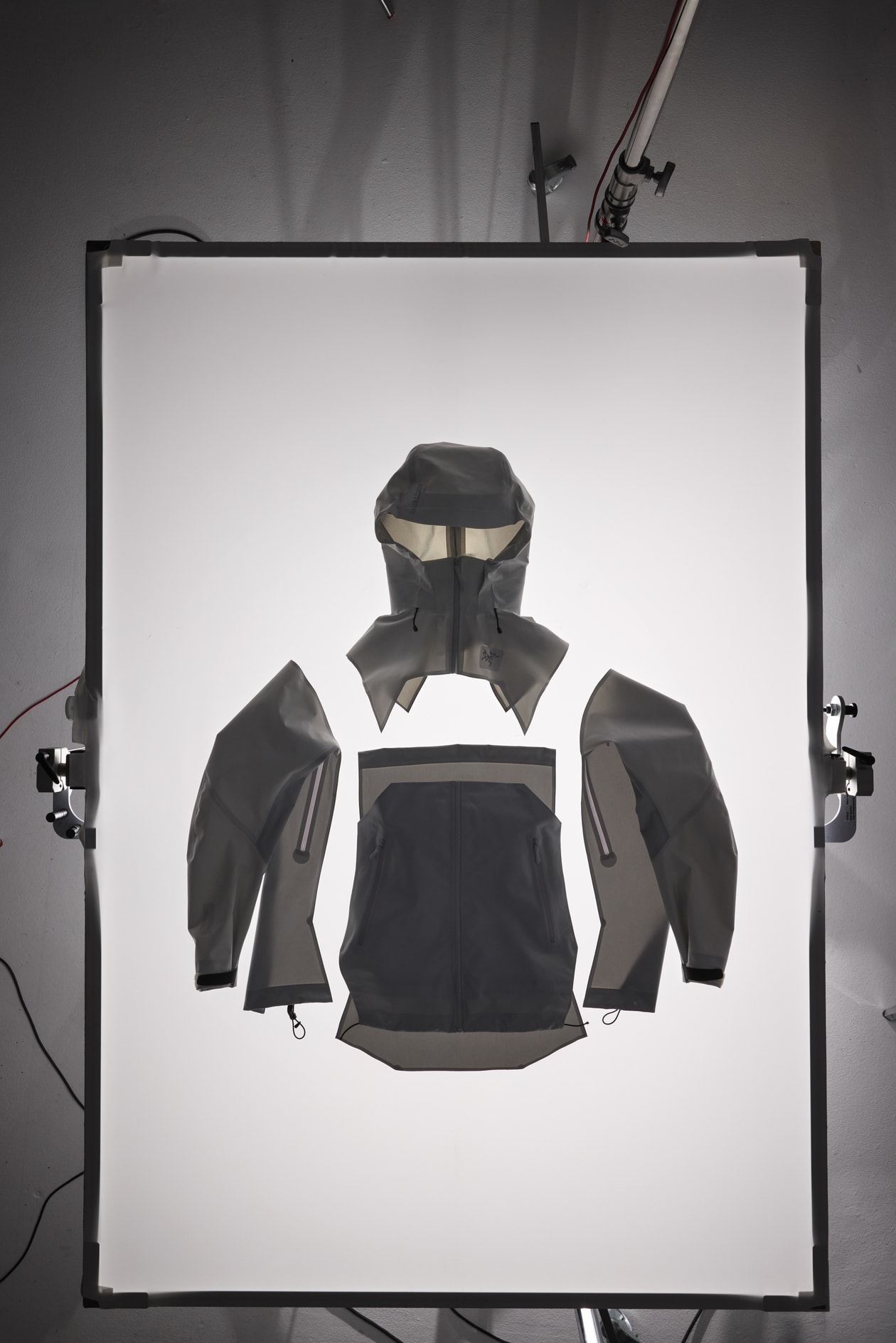 Arc'teryx 正式推出最強升級版 Beta AR Jacket