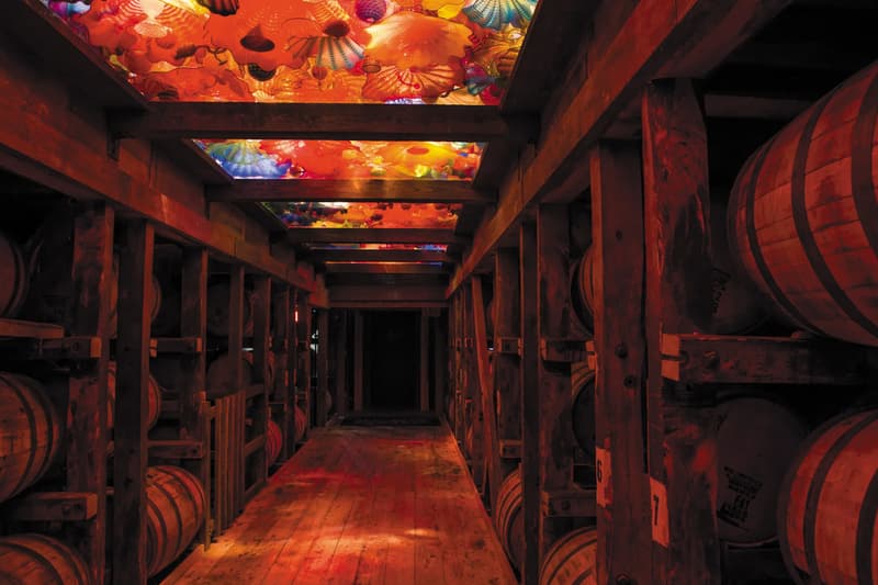dale chihuly makers mark star hill farm bardstown kentucky installations artworks exhibitions contemporary art