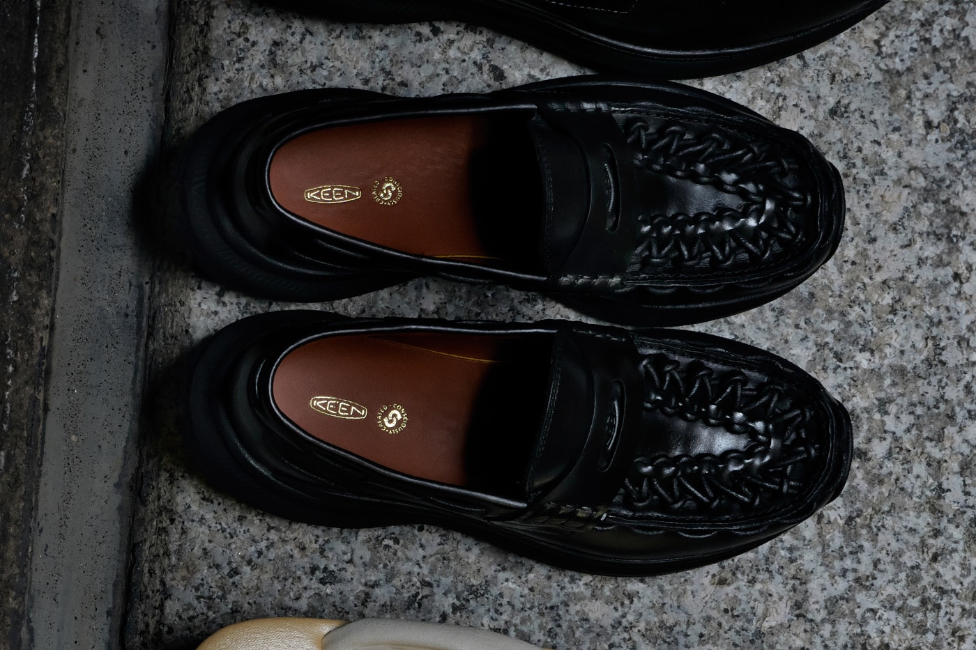 KEEN UNEEK Loafer WK Release Date Information
