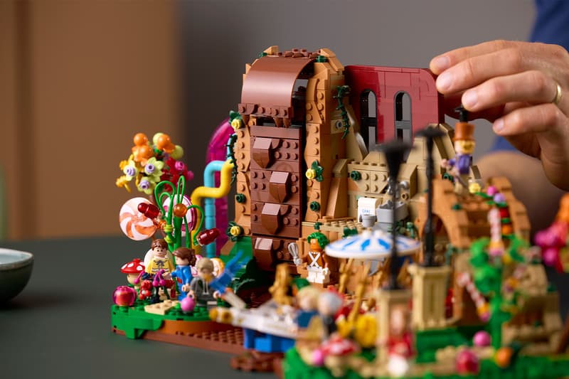 LEGO Unveils Nostalgic 'Willy Wonka & the Chocolate Factory' Set ideas fan denmark 2,205 pieces golden ticket