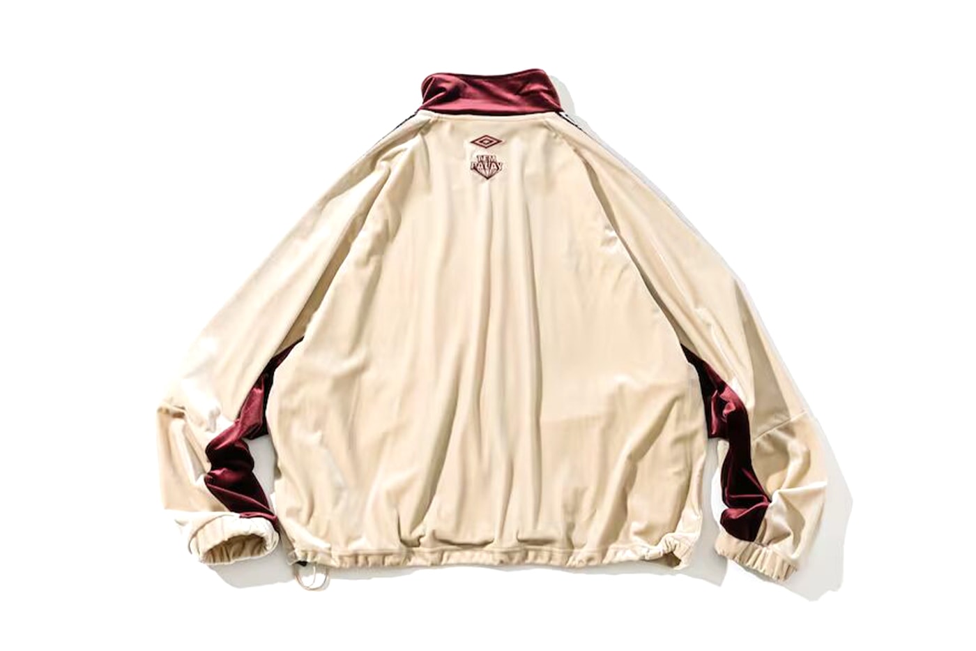 Umbro and Tempalay Team up With FREAK'S STORE for a FW25 Track Suit Triple Collab red belour grey 