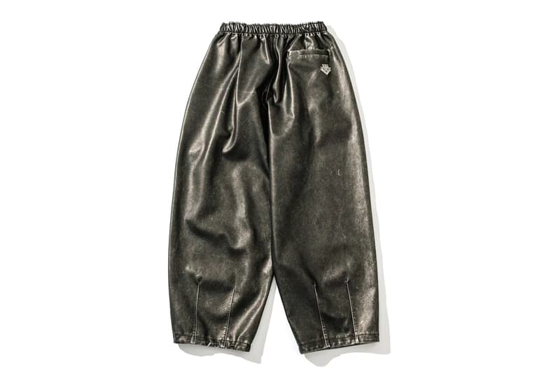 Umbro and Tempalay Team up With FREAK'S STORE for a FW25 Track Suit Triple Collab red belour grey 