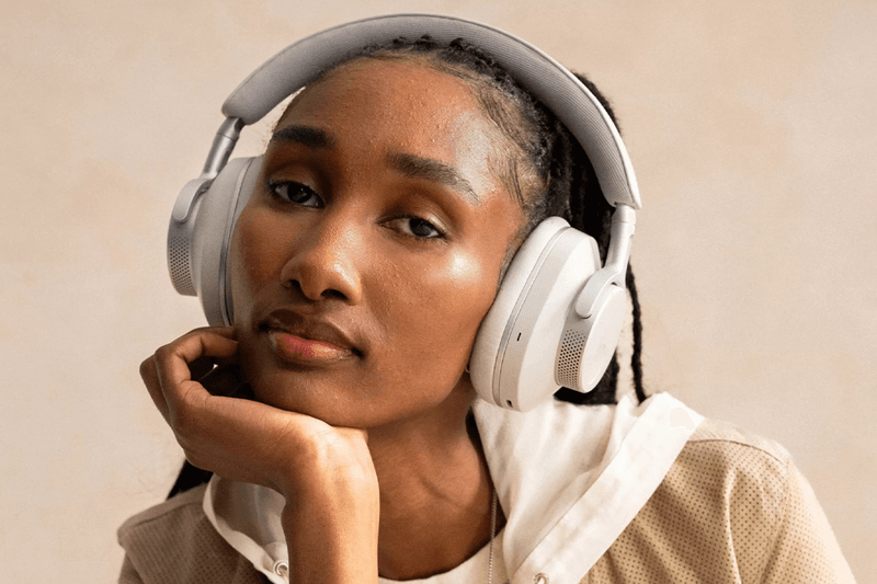 Cambridge Audio Launches Updated 'Melomania P100 SE' Headphones audiophile high-fidelity audio kef bowers wilkins bose sony sennheiser