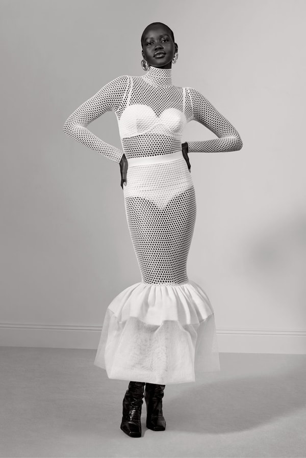 Sarah Burton Spotlights "The Beauty of All Women" in First Givenchy Campaign kaia gerber Adut Akech, Vittoria Ceretti, Nyaduola Gabriel, Eva Herzigova, Emeline Hoareau, collier schorr