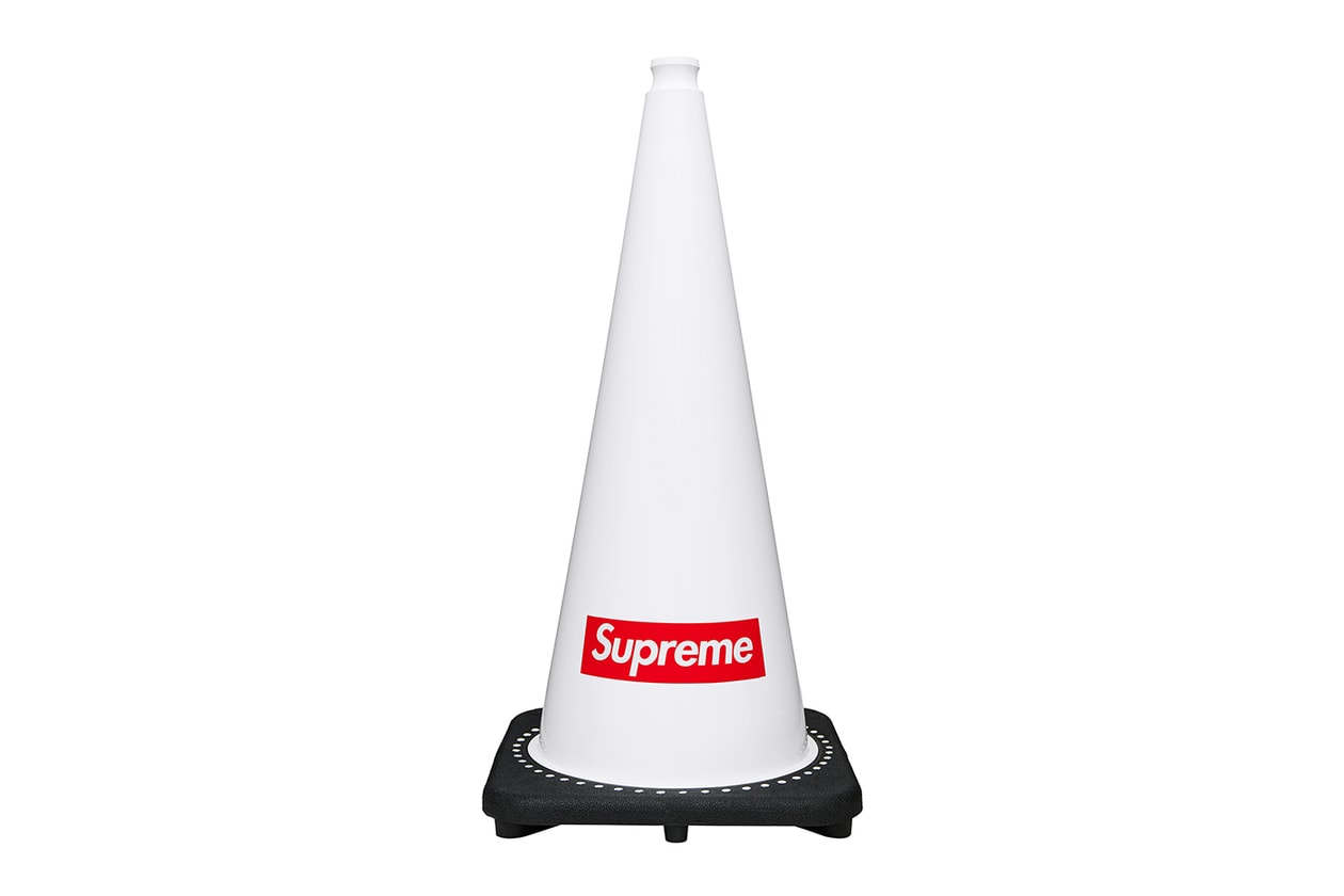 高爾夫球車、復古籃球機、迷你扭蛋機！Supreme 2025 秋冬系列「全單品陣容」完整公開