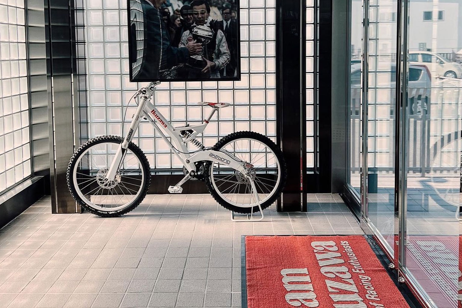 Team Ikuzawa x 100Percent MTB Collection Release Info