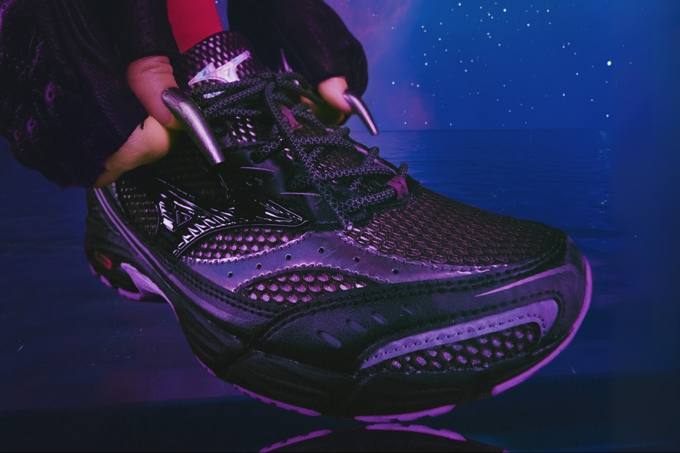 Mizuno MXR "Space Lights" Pack Release Info Black/Black/Valerian D1GA256101 Silver/Silver/Nimbus Cloud  D1GA255301