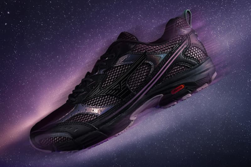 Mizuno MXR "Space Lights" Pack Release Info Black/Black/Valerian D1GA256101 Silver/Silver/Nimbus Cloud  D1GA255301