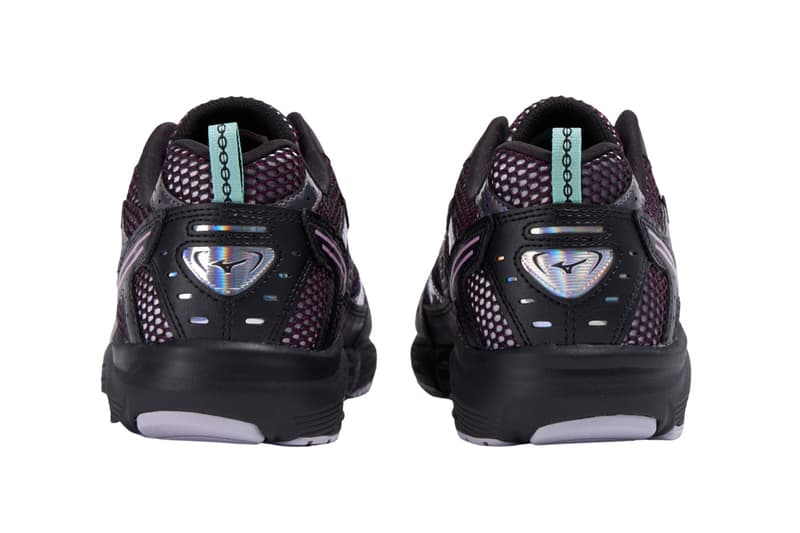 Mizuno MXR "Space Lights" Pack Release Info Black/Black/Valerian D1GA256101 Silver/Silver/Nimbus Cloud  D1GA255301